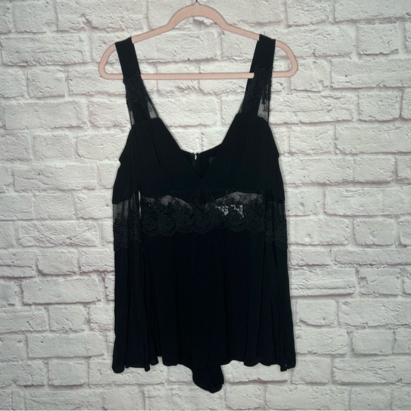 Majorelle Tudo Bem Chic Black Lace Romper NWT - Picture 7 of 15